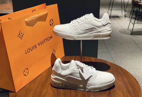 louis vuitton off whites sneaker|all white Louis Vuitton sneakers.